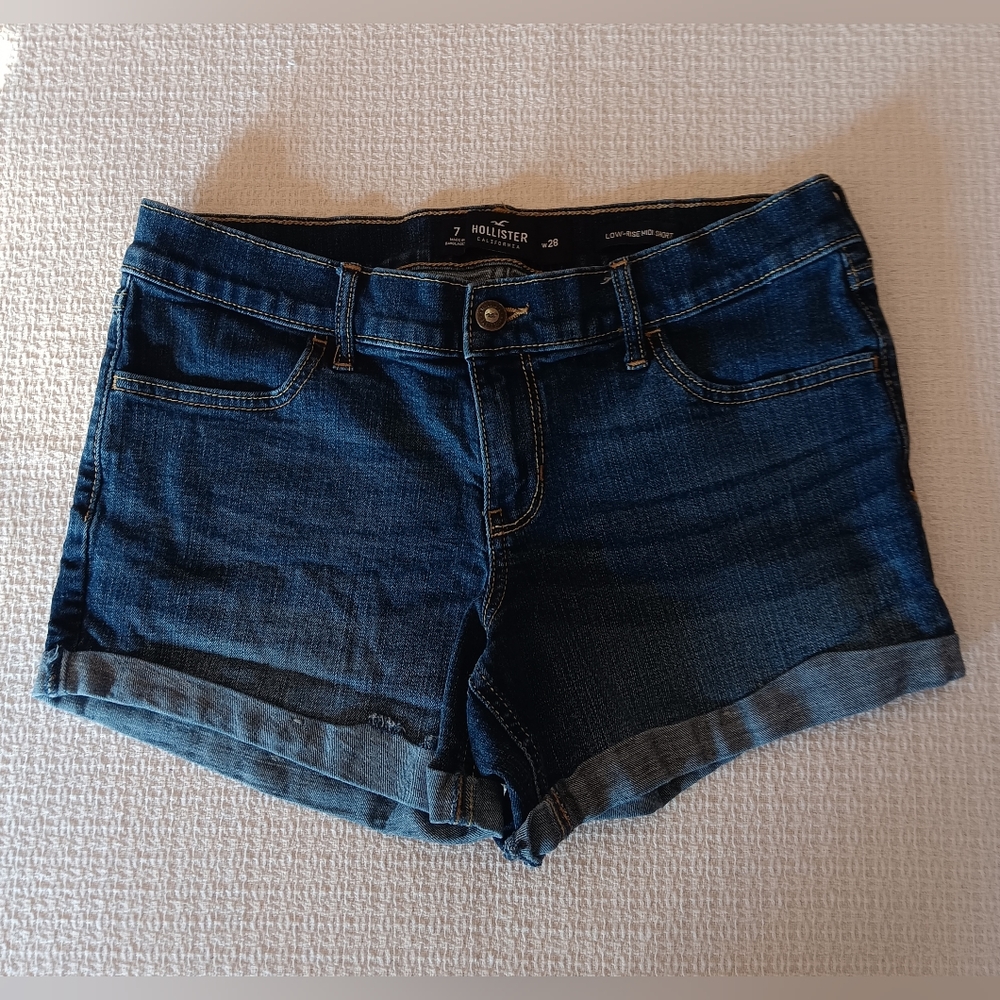 Hollister Junior's Low Rise Midi Cuffed Jean Shorts - Size 7